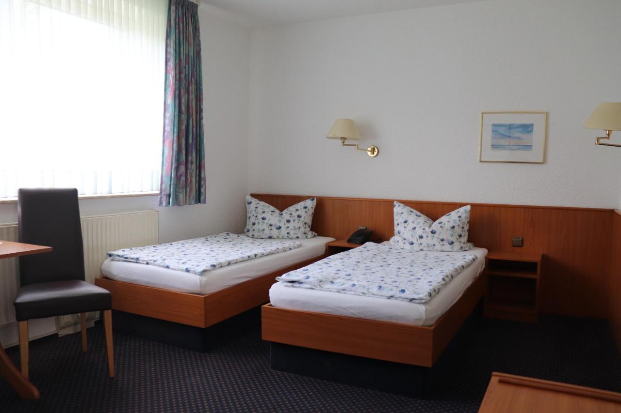 Hotel Pension Stoertebeker Biendorf Bagian luar foto