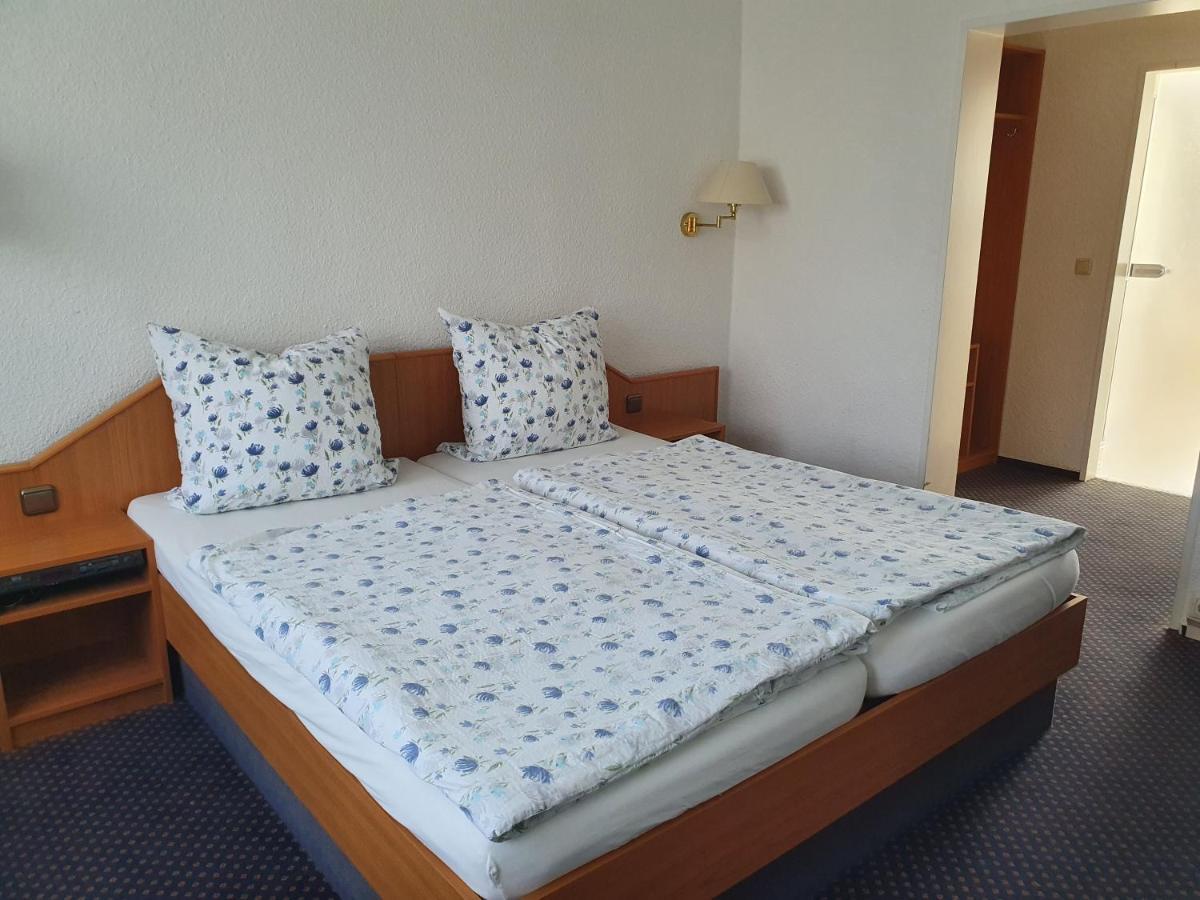 Hotel Pension Stoertebeker Biendorf Bagian luar foto