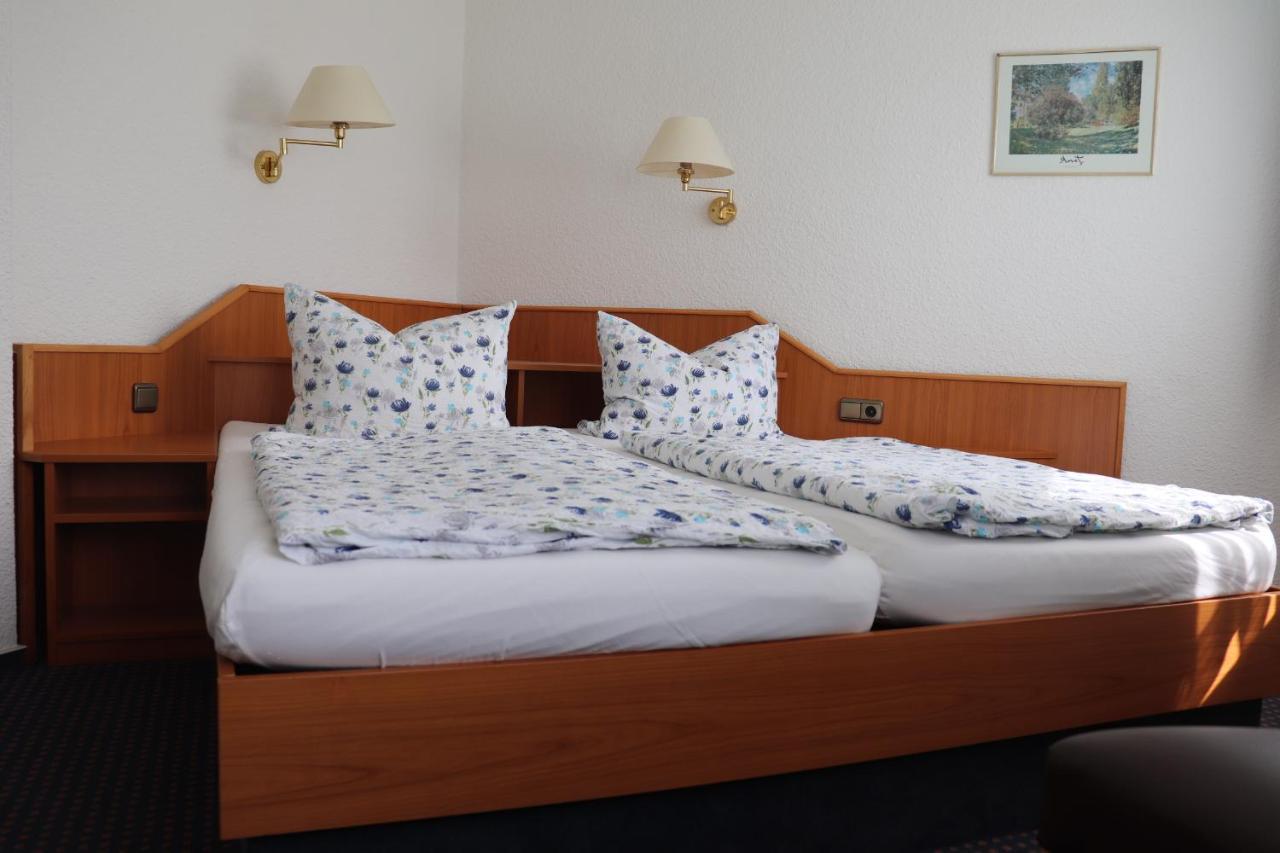 Hotel Pension Stoertebeker Biendorf Bagian luar foto