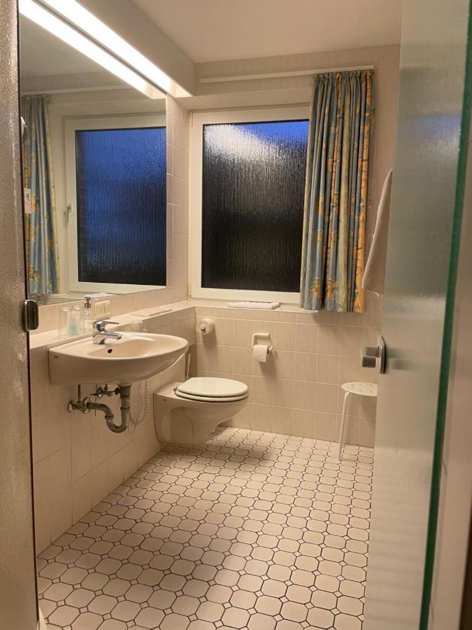 Hotel Pension Stoertebeker Biendorf Bagian luar foto