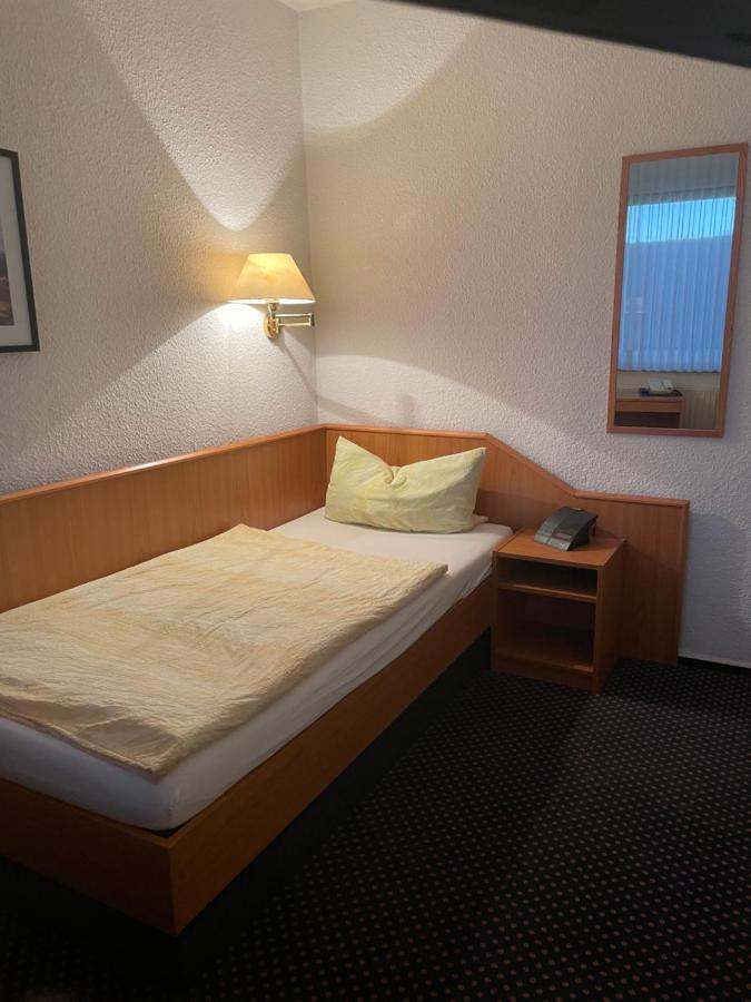 Hotel Pension Stoertebeker Biendorf Bagian luar foto