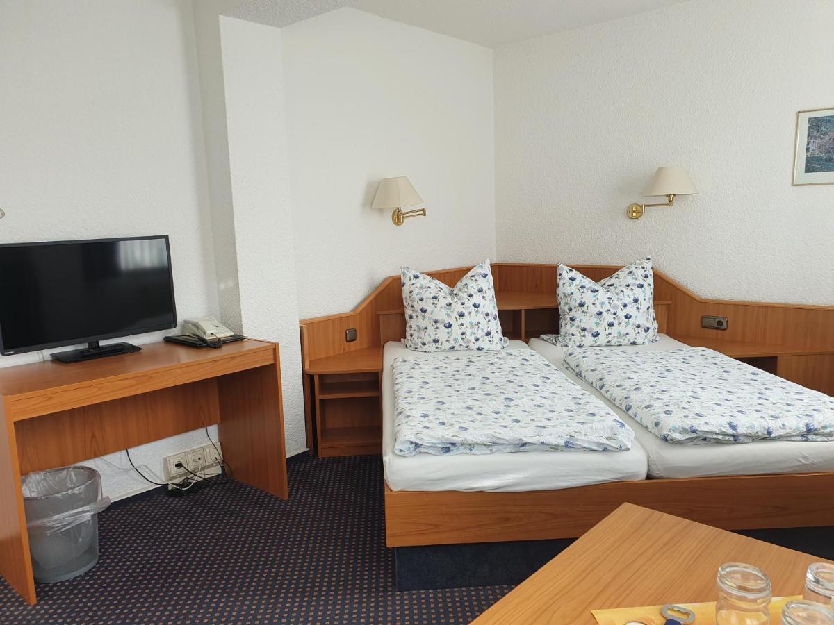 Hotel Pension Stoertebeker Biendorf Bagian luar foto