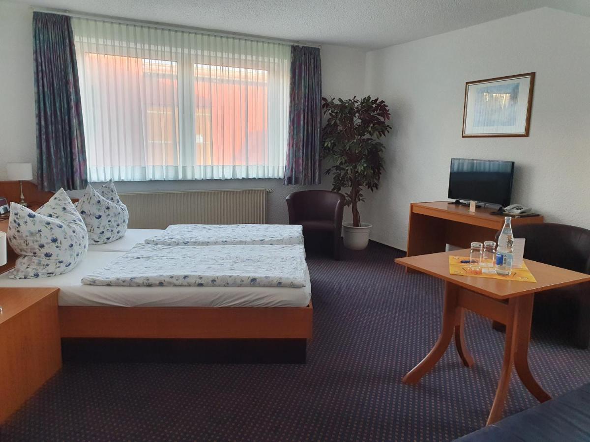 Hotel Pension Stoertebeker Biendorf Bagian luar foto